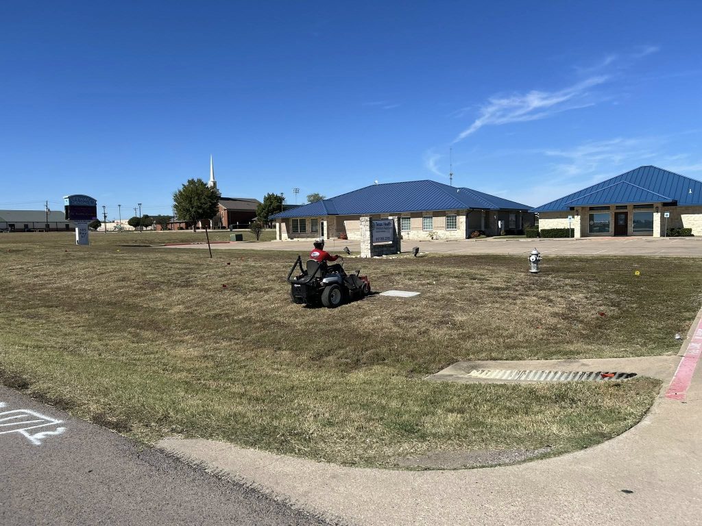 Burleson, TX Landscape Maintenance Services